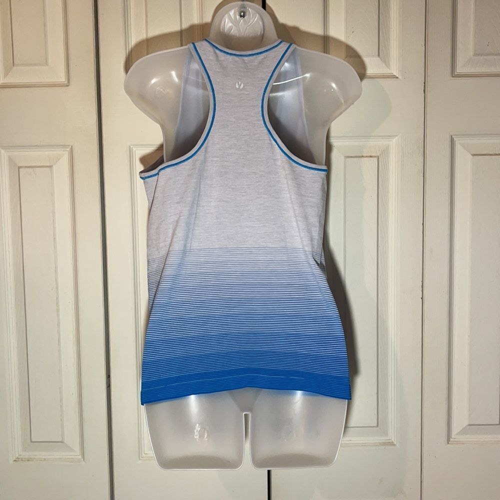Yummie Striped Racerback Athletic Tank Top Large XL - Picture 9 of 13
